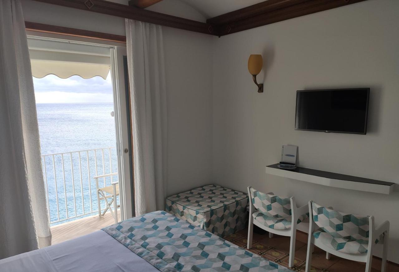 Taverna Del Capitano Marina del Cantone エクステリア 写真