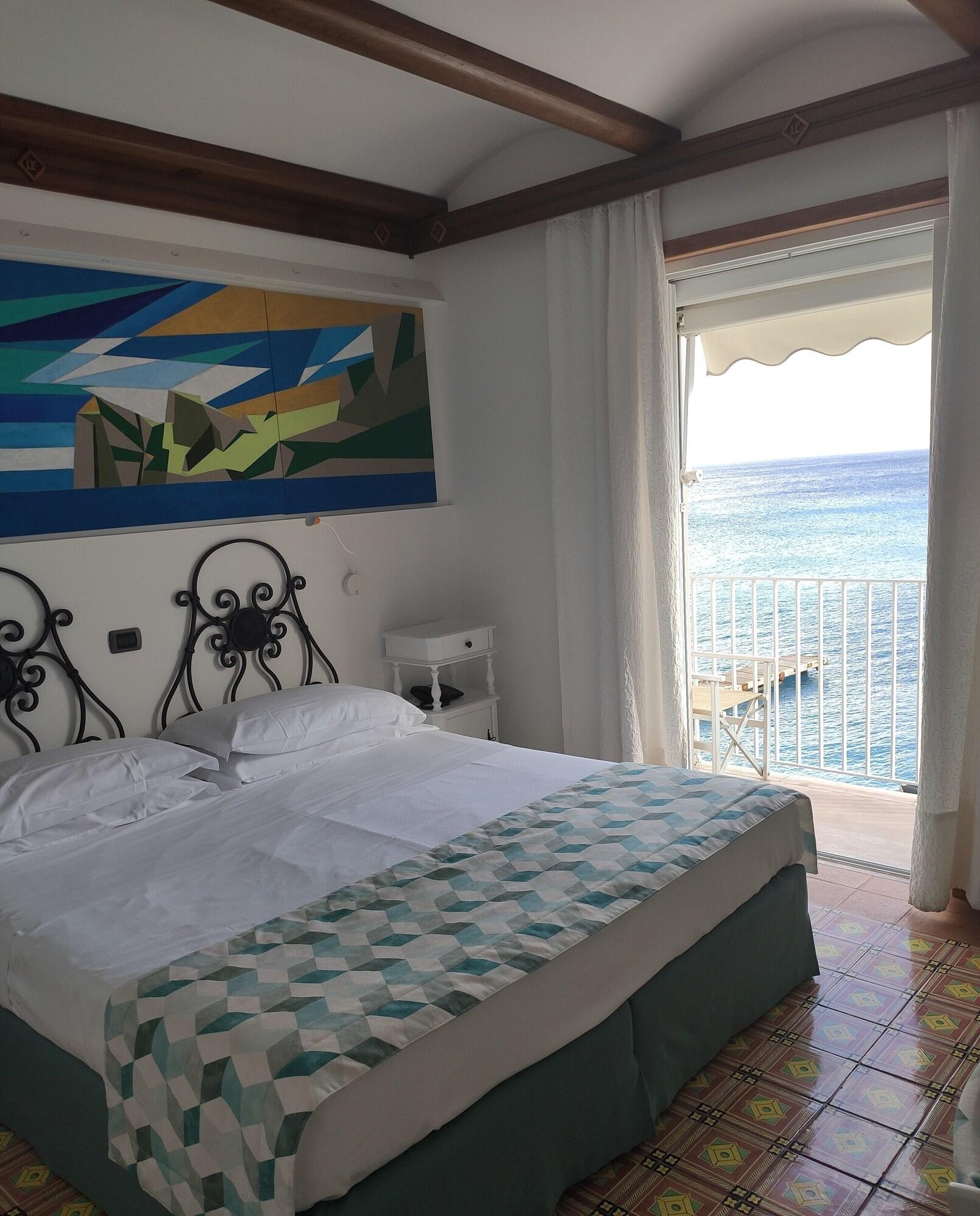 Taverna Del Capitano Marina del Cantone エクステリア 写真