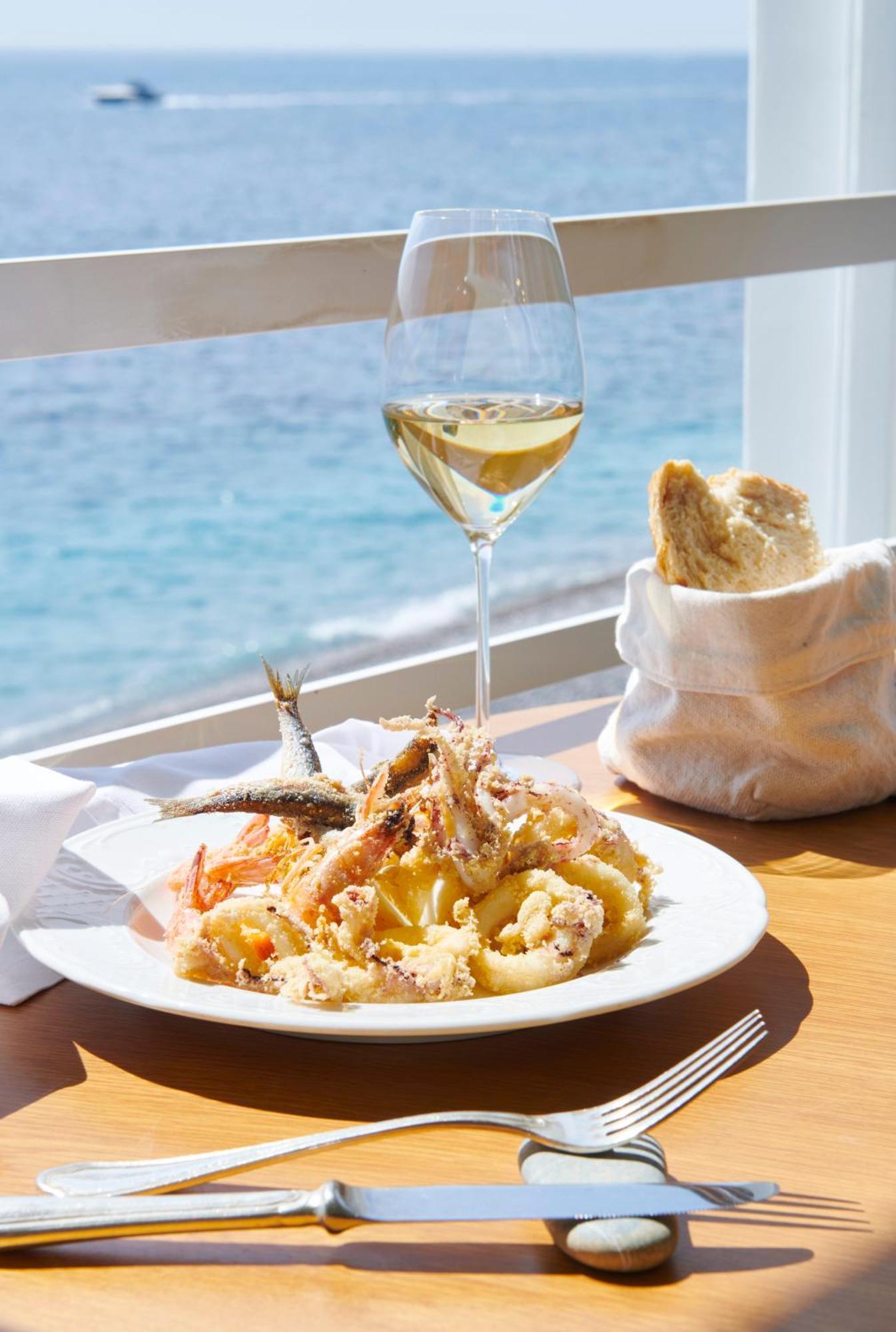 Taverna Del Capitano Marina del Cantone エクステリア 写真