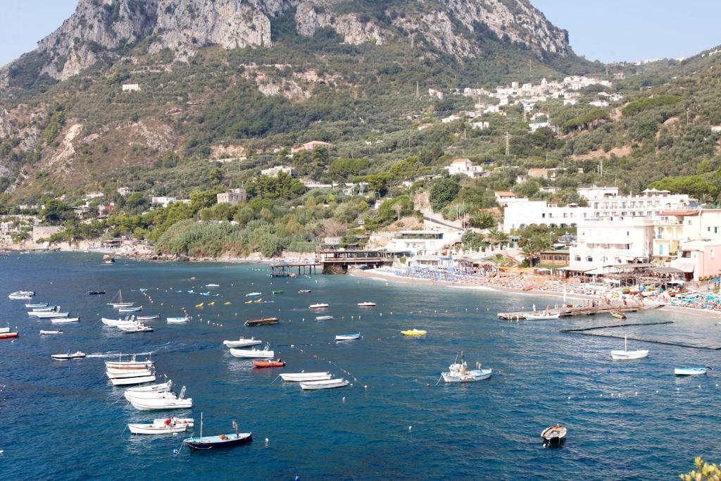 Taverna Del Capitano Marina del Cantone エクステリア 写真