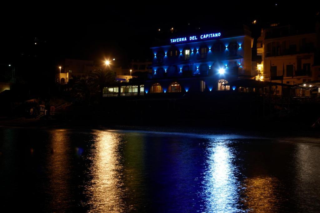 Taverna Del Capitano Marina del Cantone エクステリア 写真